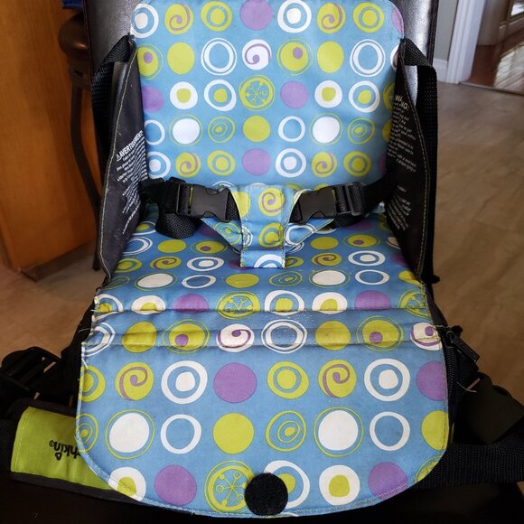 Munchkin take along booster seat - Picture 1 of 3